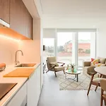 Апартаменты Aveiro Central Apartment Авейру