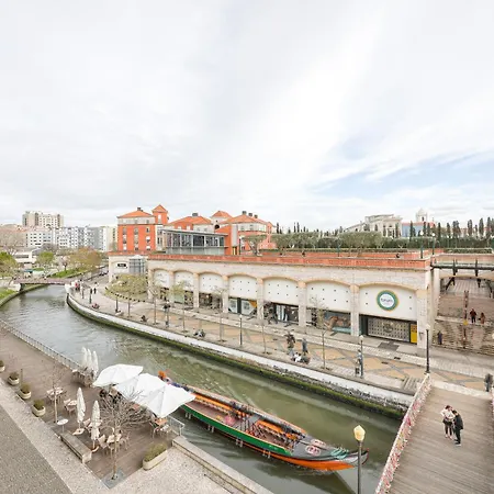 Апартаменты Aveiro Central Apartment Авейру